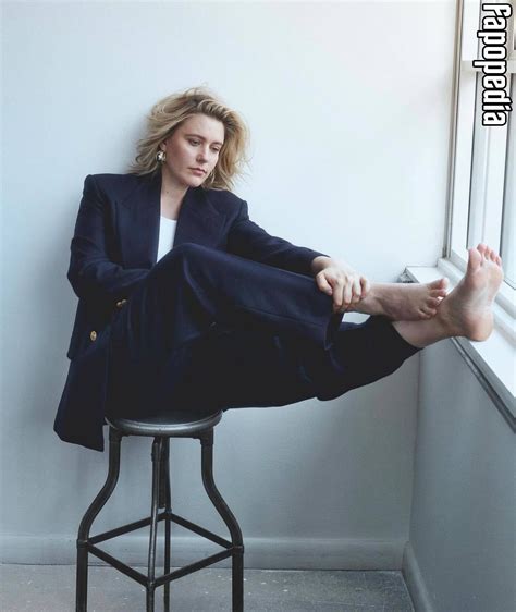 Greta Gerwig Nude Photos & Naked Sex Videos